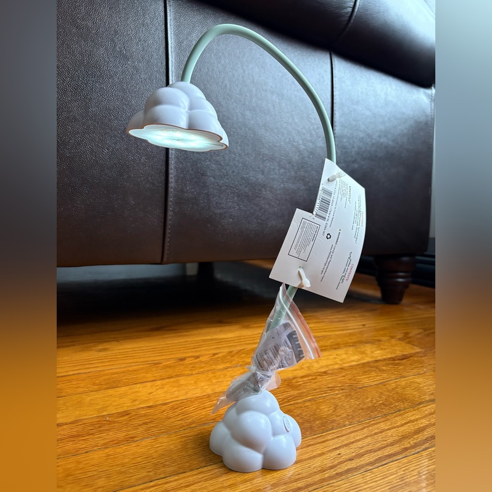 Mint Green Cloud Light - Cute Flexible Desk Lamp